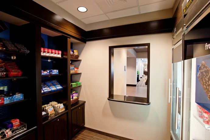 Imagen de los interiores del Hotel Hampton Inn and Suites San Diego-poway. Foto 10