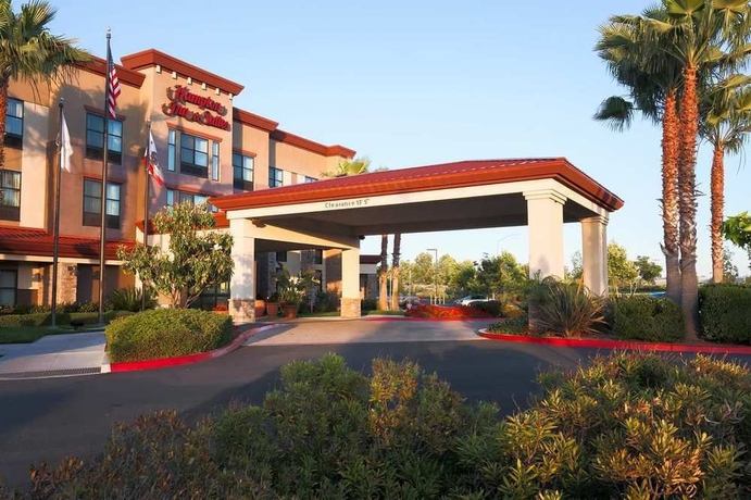 Imagen de los exteriores del Hotel Hampton Inn and Suites San Diego-poway. Foto 9