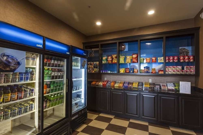 Imagen del bar/restaurante del Hotel Hampton Inn and Suites San Jose. Foto 4