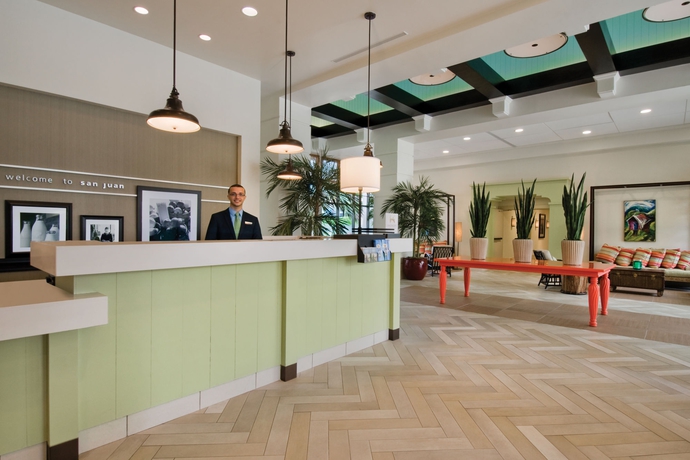 Imagen de los interiores del Hotel Hampton Inn and Suites San Juan. Foto 13