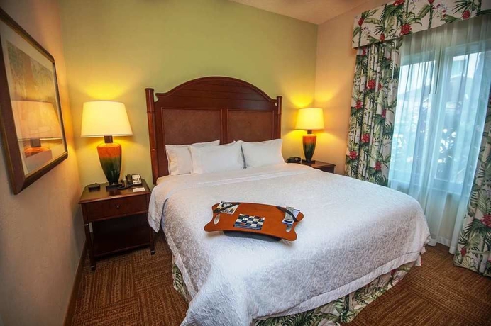 Imagen de la habitación del Hotel Hampton Inn and Suites San Juan. Foto 11