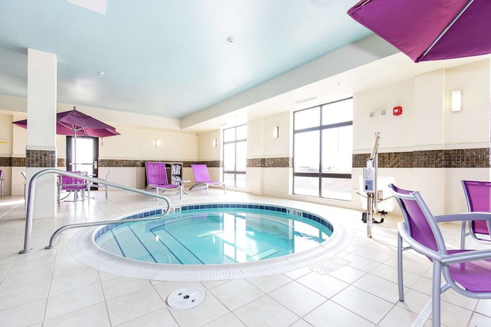 Imagen de la piscina del Hotel Hampton Inn and Suites Sandusky/Milan. Foto 19