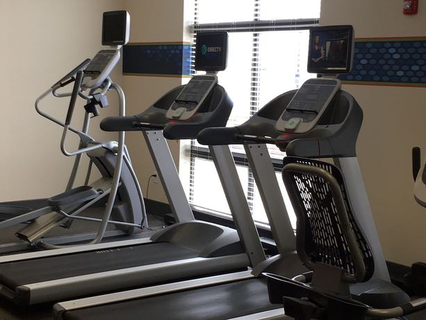 Imagen de los interiores del Hotel Hampton Inn and Suites Sandusky/Milan. Foto 14