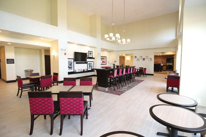 Imagen de los interiores del Hotel Hampton Inn and Suites Sandusky/Milan. Foto 15