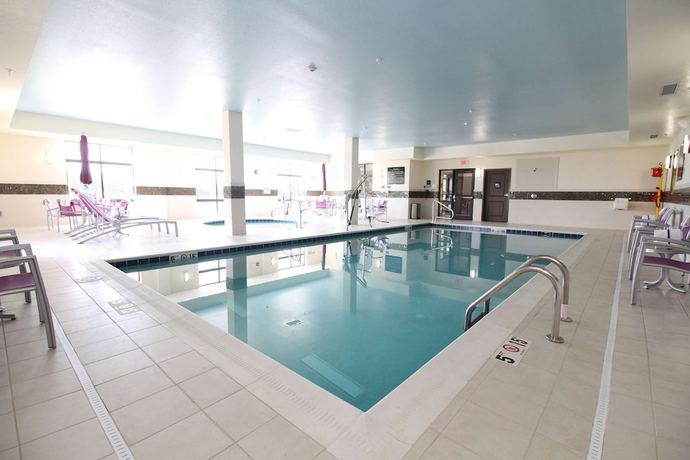 Imagen de la piscina del Hotel Hampton Inn and Suites Sandusky/Milan. Foto 20