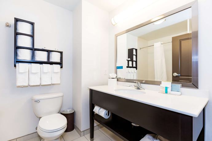 Imagen de la habitación del Hotel Hampton Inn and Suites Sandusky/Milan. Foto 11