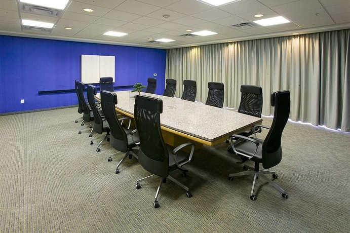 Imagen de los interiores del Hotel Hampton Inn and Suites Sarasota/bradenton-airport, Fl. Foto 8