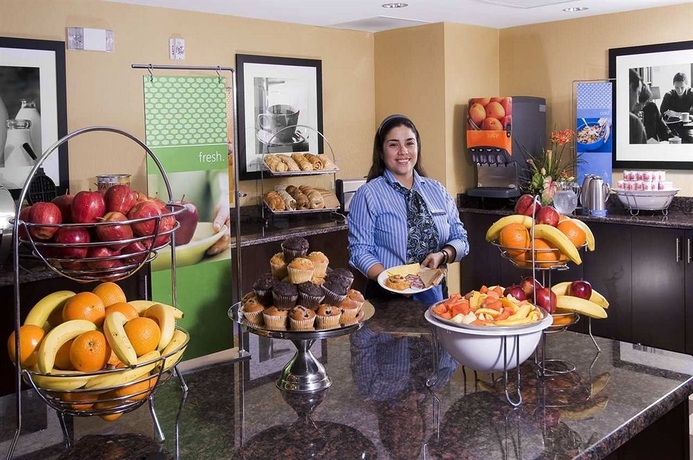 Imagen del bar/restaurante del Hotel Hampton Inn and Suites Sarasota/lakewood Ranch. Foto 3