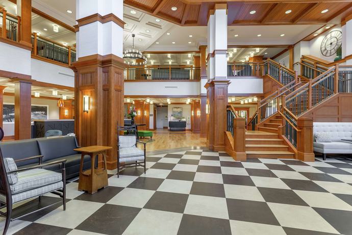 Imagen de los interiores del Hotel Hampton Inn and Suites Saratoga Springs Downtown. Foto 18