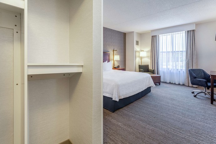 Imagen de la habitación del Hotel Hampton Inn and Suites Saratoga Springs Downtown. Foto 6