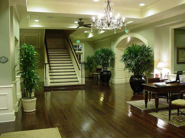 Imagen de los interiores del Hotel Hampton Inn and Suites Savannah Historic District. Foto 11