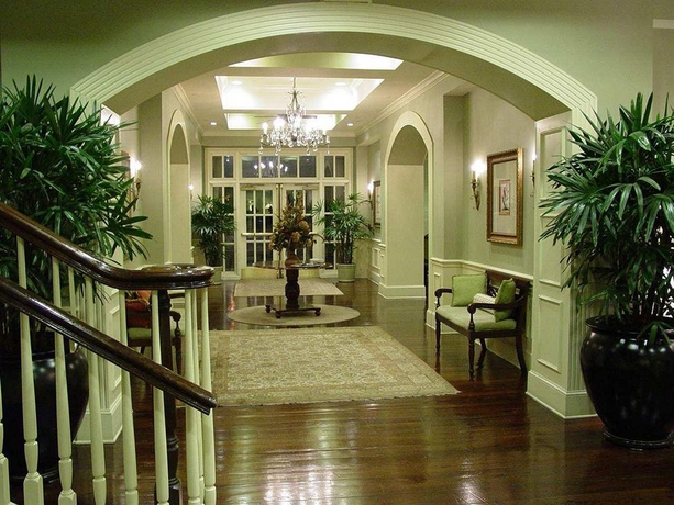 Imagen de los interiores del Hotel Hampton Inn and Suites Savannah Historic District. Foto 13