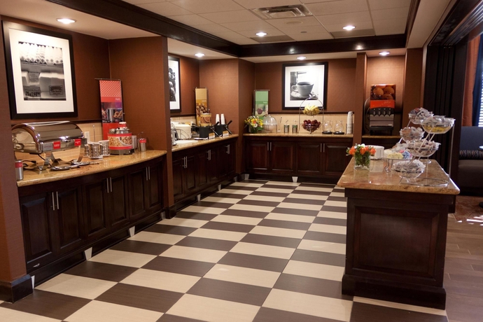 Imagen del bar/restaurante del Hotel Hampton Inn and Suites Schertz. Foto 1