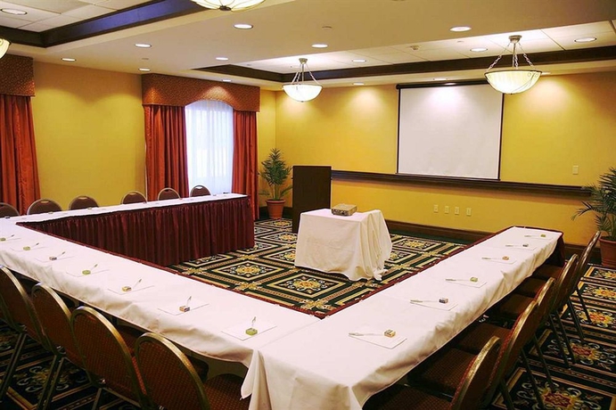 Imagen de los interiores del Hotel Hampton Inn and Suites Seal Beach. Foto 11