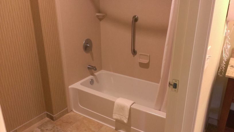 Imagen de la habitación del Hotel Hampton Inn and Suites Seattle-airport/28th Ave. Foto 3