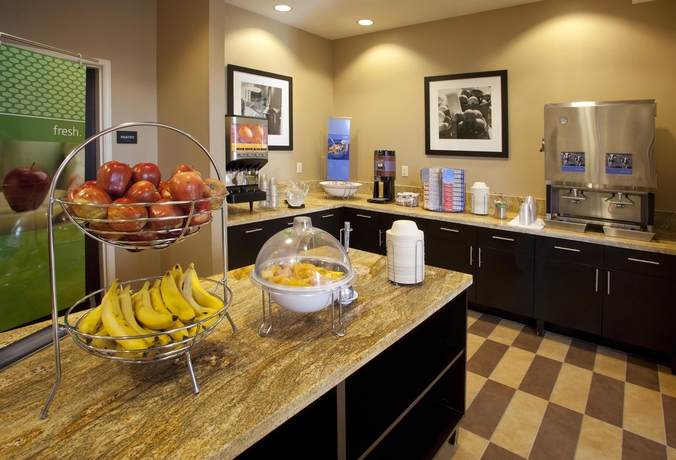 Imagen del bar/restaurante del Hotel Hampton Inn and Suites Seattle/federal Way. Foto 4