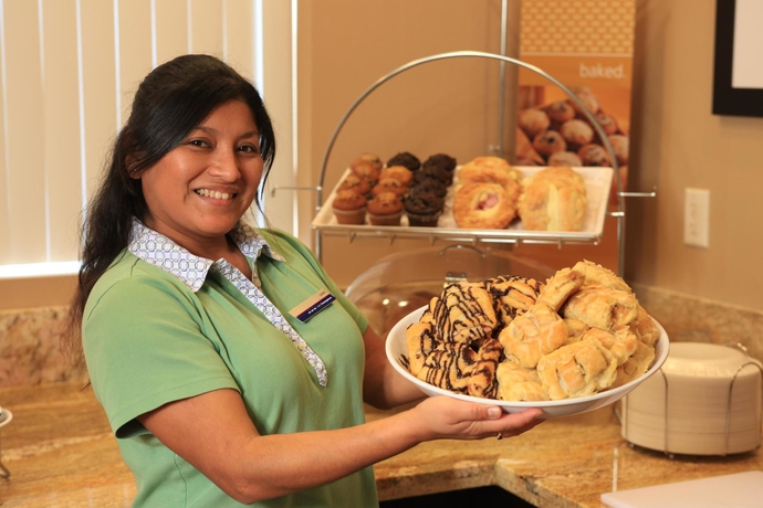 Imagen del bar/restaurante del Hotel Hampton Inn and Suites Seattle/federal Way. Foto 7