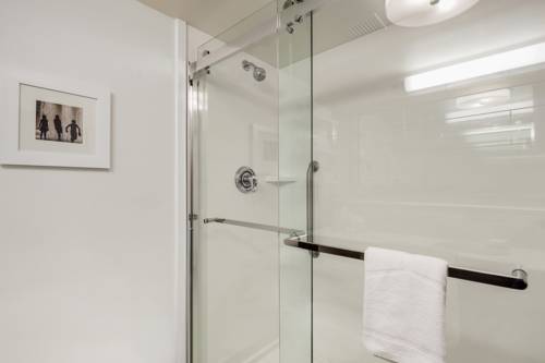 Imagen de la habitación del Hotel Hampton Inn and Suites Seattle-north/lynnwood. Foto 3