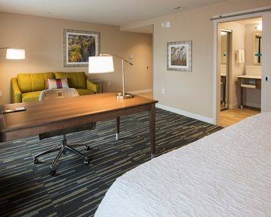 Imagen de la habitación del Hotel Hampton Inn and Suites Seattle/redmond. Foto 1