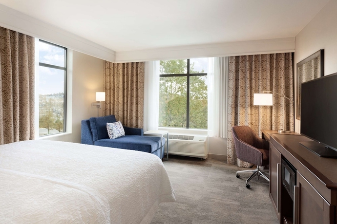 Imagen de la habitación del Hotel Hampton Inn and Suites Seattle/renton. Foto 2