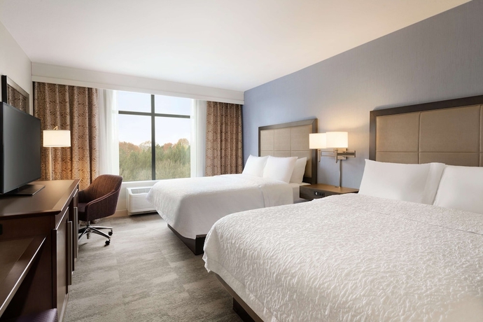 Imagen de la habitación del Hotel Hampton Inn and Suites Seattle/renton. Foto 11