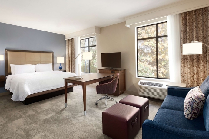 Imagen de la habitación del Hotel Hampton Inn and Suites Seattle/renton. Foto 12