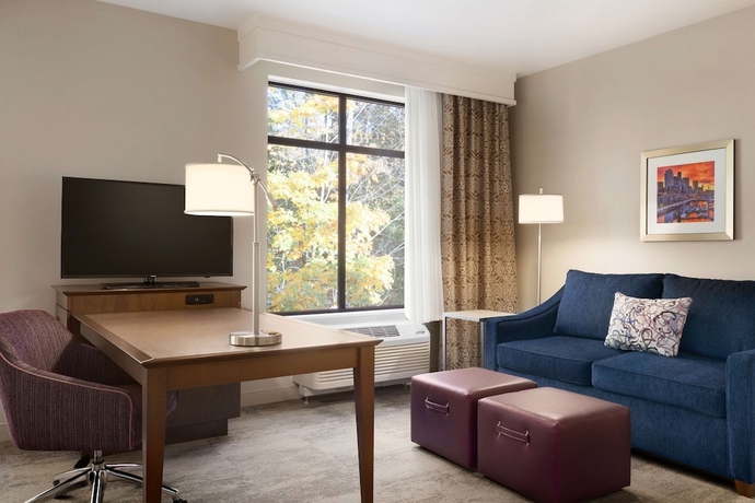Imagen de la habitación del Hotel Hampton Inn and Suites Seattle/renton. Foto 14