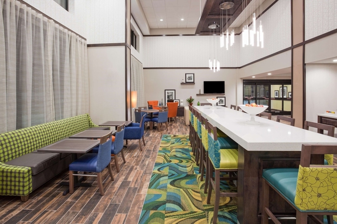 Imagen de los interiores del Hotel Hampton Inn and Suites Sioux City South. Foto 13