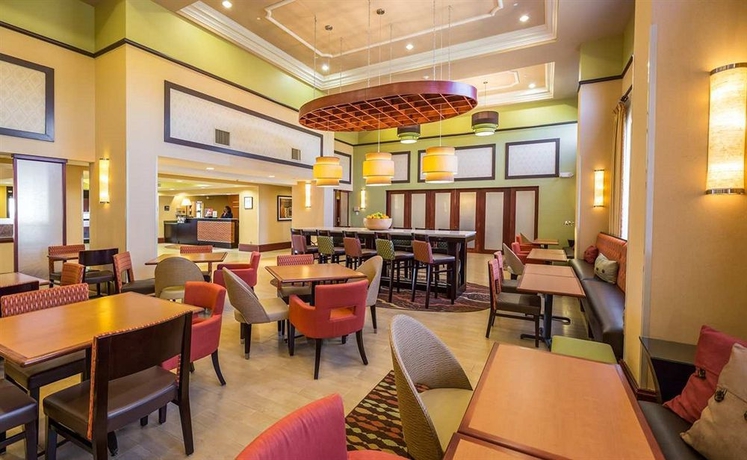 Imagen del bar/restaurante del Hotel Hampton Inn and Suites Spartanburg-i-26-westgate Mall. Foto 6