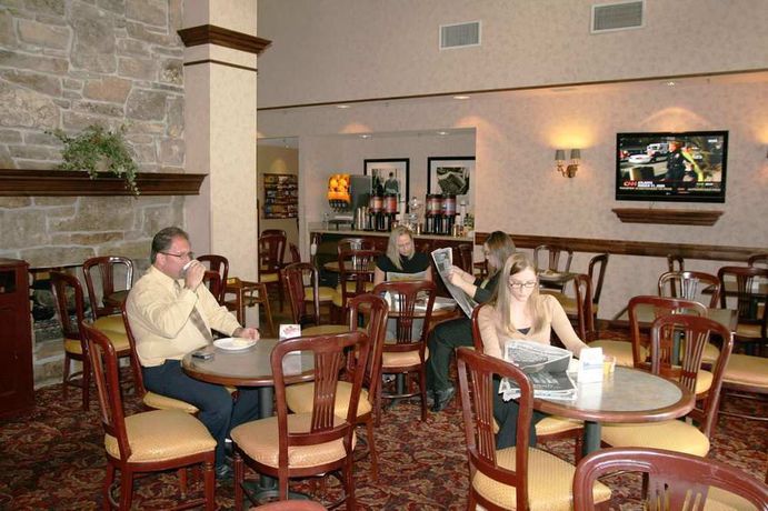 Imagen del bar/restaurante del Hotel Hampton Inn and Suites Springdale. Foto 4
