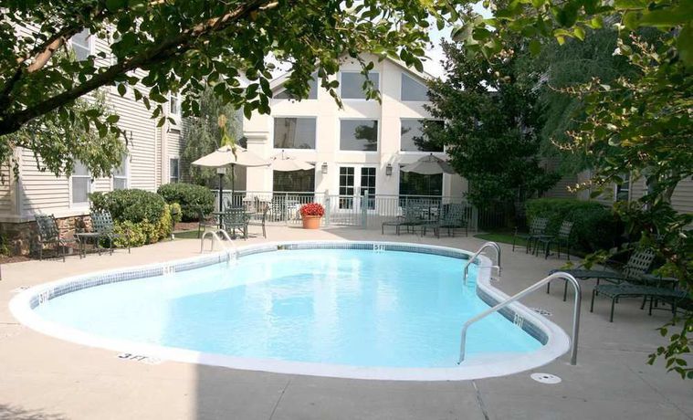 Imagen de los interiores del Hotel Hampton Inn and Suites Springdale. Foto 13