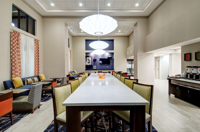 Imagen de los interiores del Hotel Hampton Inn and Suites Springfield/downtown, Ma. Foto 12