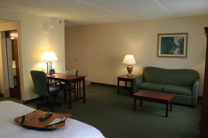 Imagen de los interiores del Hotel Hampton Inn and Suites Springfield-southwest. Foto 12
