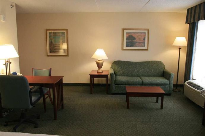 Imagen de los interiores del Hotel Hampton Inn and Suites Springfield-southwest. Foto 13