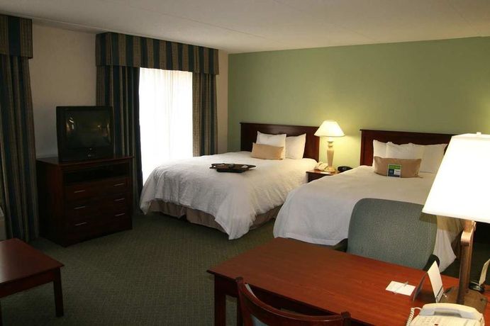 Imagen de los exteriores del Hotel Hampton Inn and Suites Springfield-southwest. Foto 9