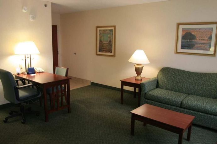 Imagen de los interiores del Hotel Hampton Inn and Suites Springfield-southwest. Foto 16