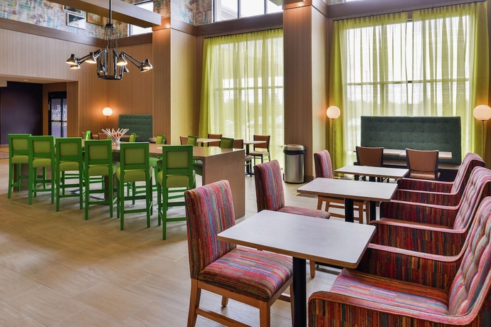 Imagen de los interiores del Hotel Hampton Inn and Suites St. Paul Oakdale/woodbury By Hilton. Foto 16