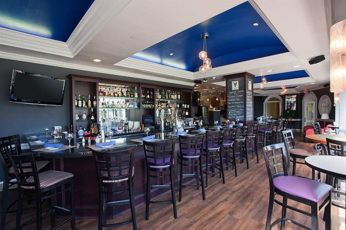 Imagen de los interiores del Hotel Hampton Inn and Suites Stamford. Foto 9