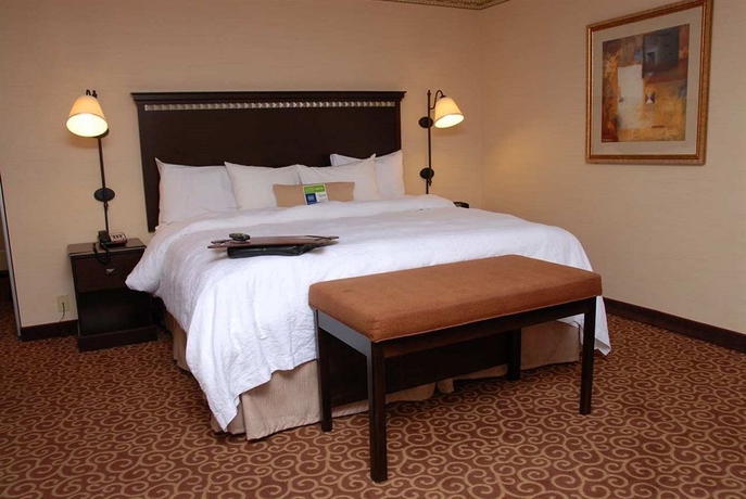 Imagen general del Hotel Hampton Inn and Suites Staten Island. Foto 2