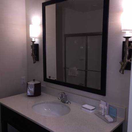 Imagen de la habitación del Hotel Hampton Inn and Suites Stroudsburg Pocono Mountains. Foto 6