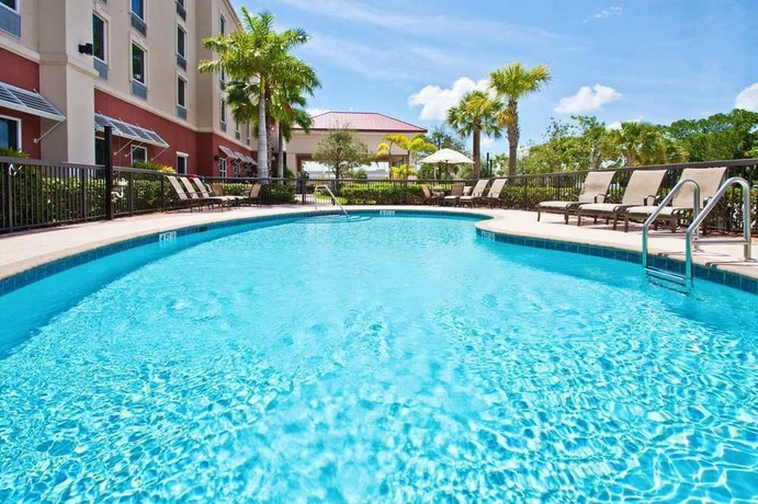 Imagen de la piscina del Hotel Hampton Inn and Suites Stuart-north. Foto 16