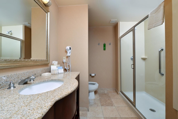 Imagen de la habitación del Hotel Hampton Inn and Suites Tacoma. Foto 3