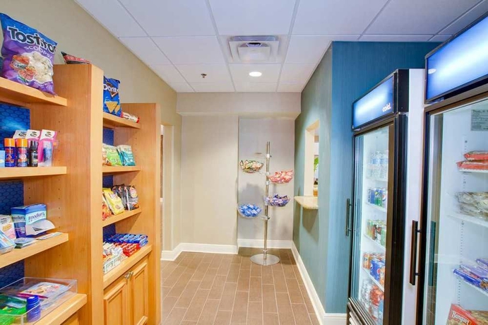 Imagen de los interiores del Hotel Hampton Inn and Suites Tampa East (casino Area). Foto 9