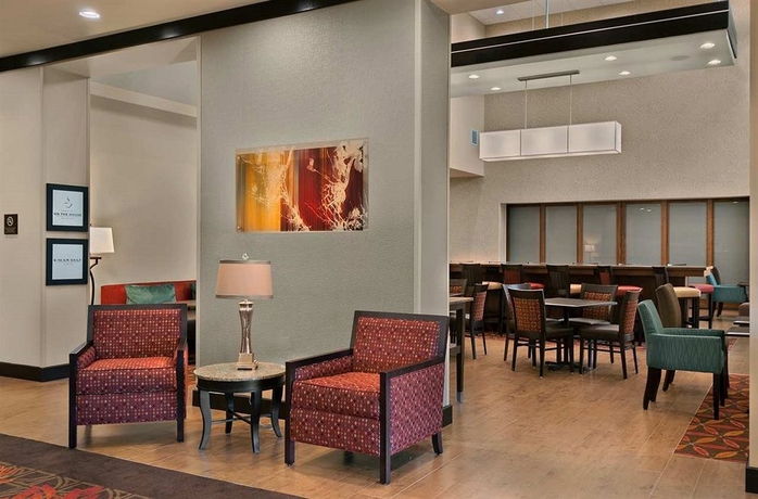 Imagen de los interiores del Hotel Hampton Inn and Suites Tampa Northwest/oldsmar. Foto 12