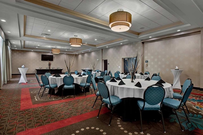 Imagen de los interiores del Hotel Hampton Inn and Suites Tampa Northwest/oldsmar. Foto 13