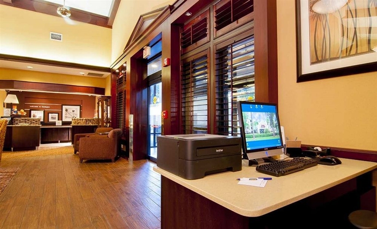 Imagen de los interiores del Hotel Hampton Inn and Suites Tampa-north. Foto 7