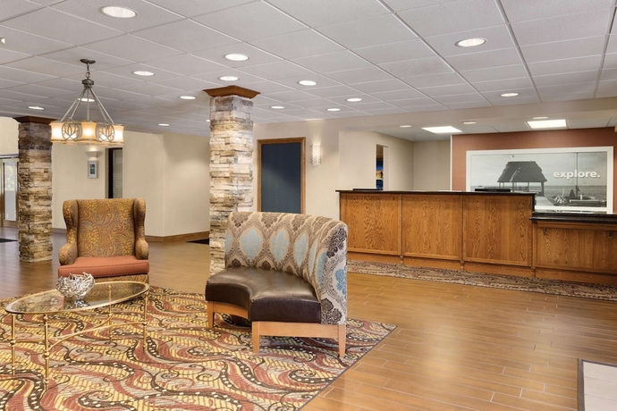 Imagen de los interiores del Hotel Hampton Inn and Suites Tarpon Springs. Foto 18