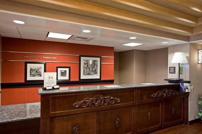 Imagen de los interiores del Hotel Hampton Inn and Suites Temecula. Foto 11