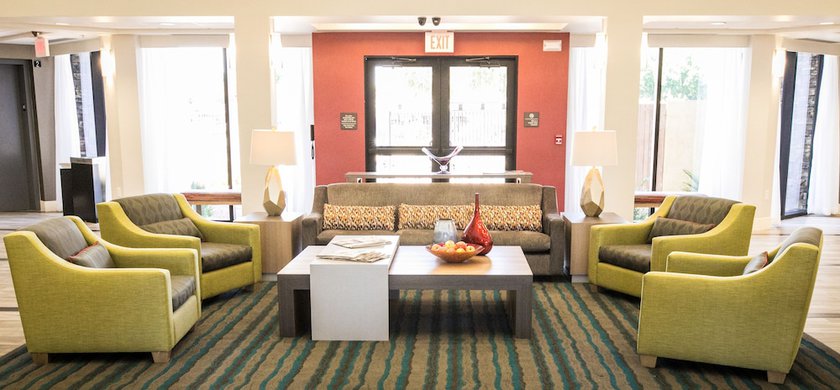 Imagen de los interiores del Hotel Hampton Inn and Suites Tempe/Phoenix Airport, AZ. Foto 16