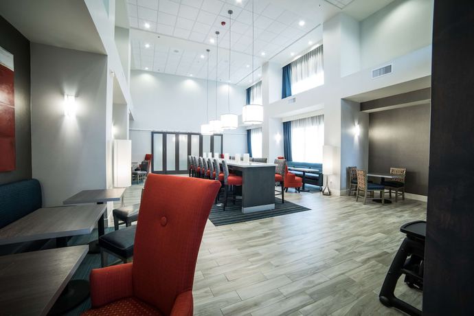 Imagen de los interiores del Hotel Hampton Inn and Suites Tempe/Phoenix Airport, AZ. Foto 17